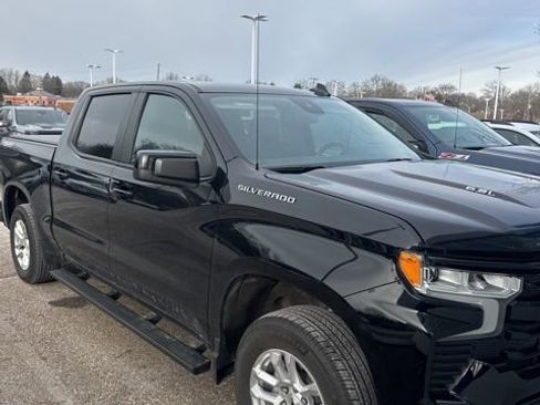 Used 2023 Chevrolet Silverado 1500 RST w/ Convenience Package II image 5
