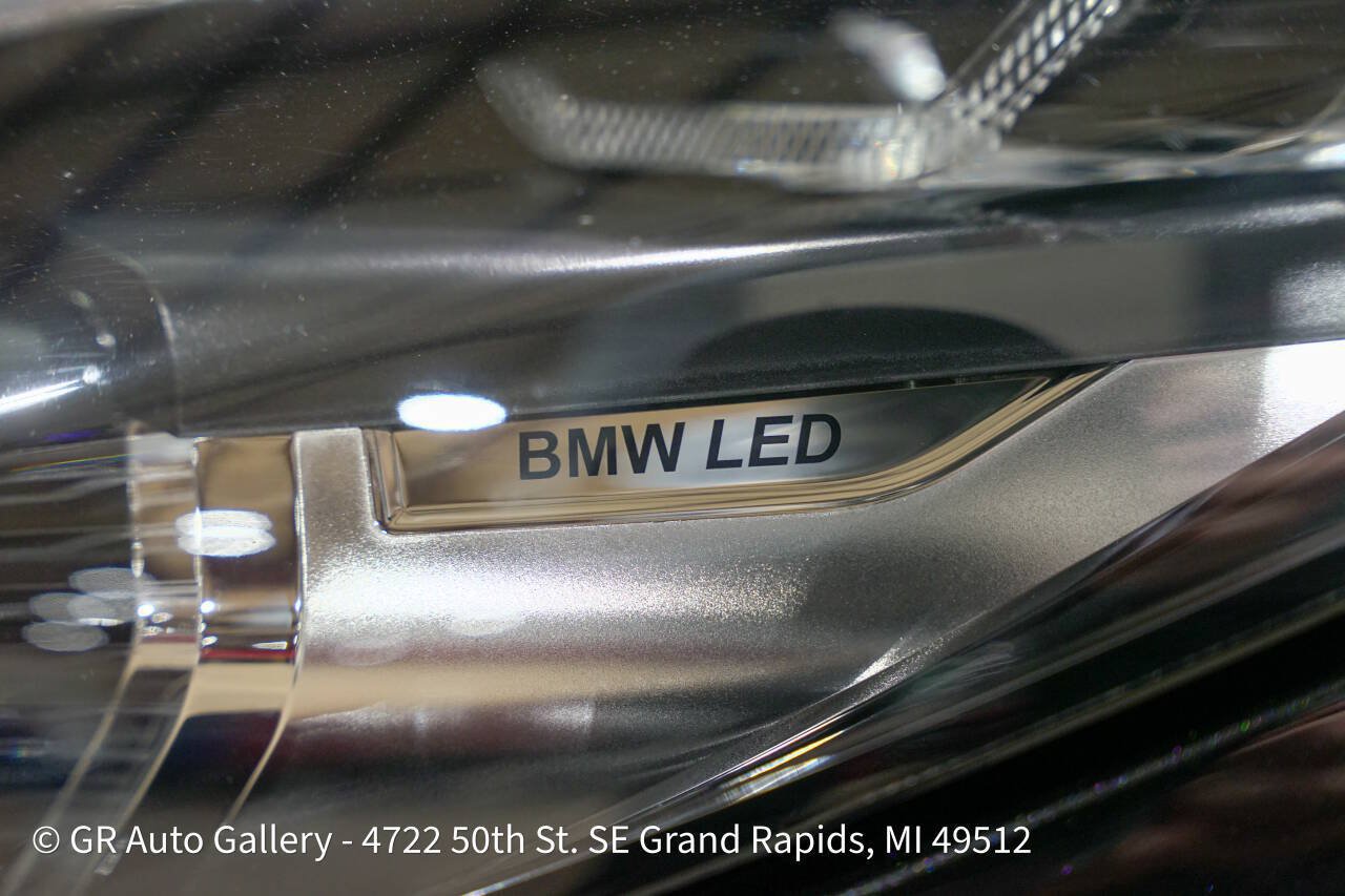 Used 2024 BMW Z4 M40i w/ Premium Package RWD image 38