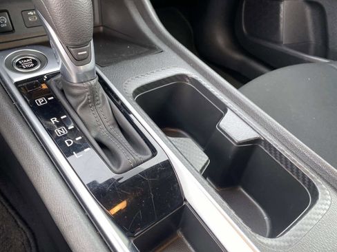 Used 2024 Nissan Sentra SV image 15