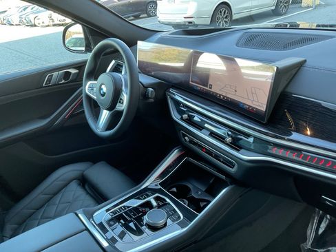Used 2026 BMW X6 xDrive40i AWD/4WD image 31