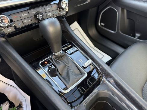 New 2025 Jeep Compass Latitude w/ Sun & Sound Group image 28