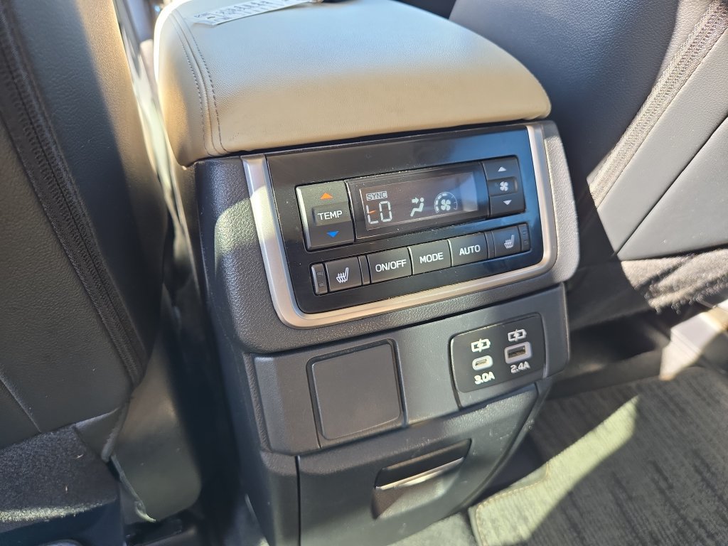 Used 2024 Subaru Ascent Limited AWD/4WD image 27