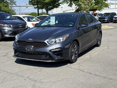 Used 2021 Kia Forte GT-Line w/ GT-Line Premium Package FWD image 5