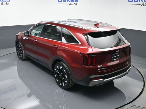 Certified 2025 Kia Sorento EX w/ Panoramic Sunroof Package image 54