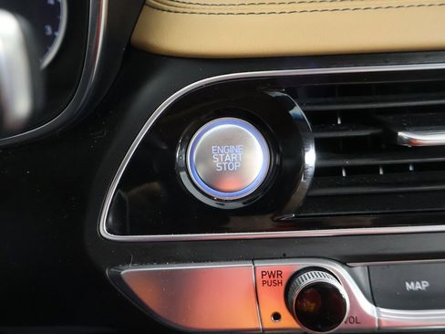 Used 2022 Genesis G70 2.0T w/ Prestige Package image 40