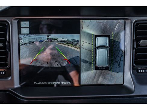 Used 2023 Ford Bronco Outer Banks AWD/4WD image 15