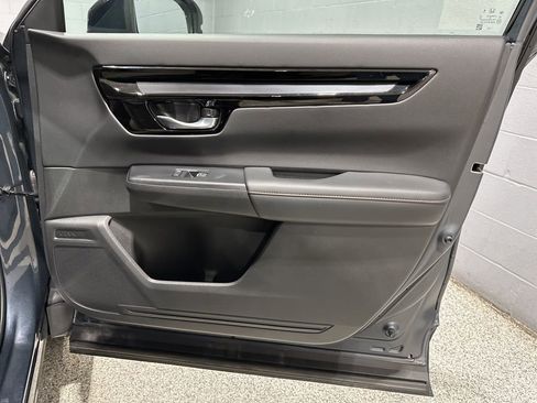 Used 2023 Honda CR-V Sport Touring image 17