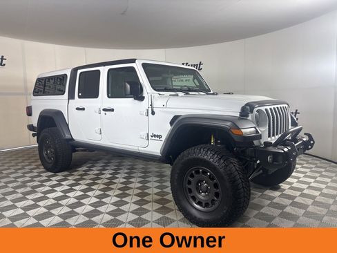 Used 2020 Jeep Gladiator Sport w/ Quick Order Package 24S image 5