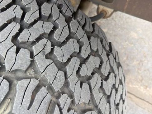 Used 2012 Jeep Wrangler Unlimited Rubicon w/ Connectivity Group image 33