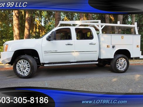 Used 2014 GMC Sierra 3500 Denali w/ Suspension Package, Off-Road AWD/4WD image 5