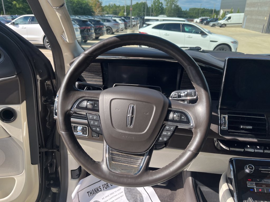 Used 2023 Lincoln Navigator L Black Label AWD/4WD image 16
