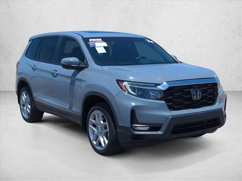 Certified 2024 Honda Passport EX-L image 3