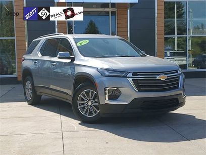 Used 2023 Chevrolet Traverse LT w/ LPO, Floor Liner Package