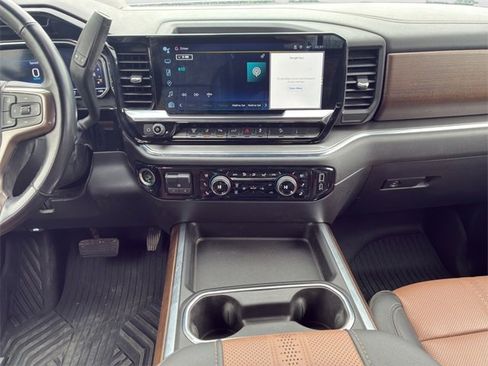 Used 2024 Chevrolet Silverado 3500 High Country w/ High Country Premium Package image 15