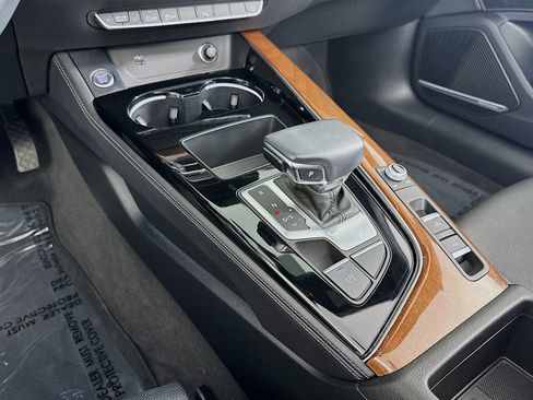 Used 2022 Audi A5 2.0T Premium Plus w/ Premium Plus image 6