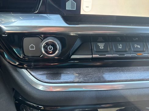 New 2026 Chevrolet Silverado 2500 LTZ w/ LTZ Plus Package AWD/4WD image 17