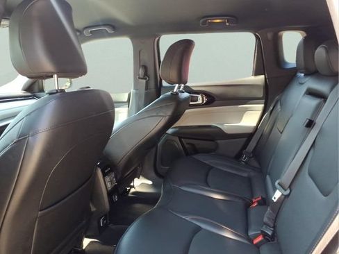 Used 2023 Jeep Compass Limited AWD/4WD image 13