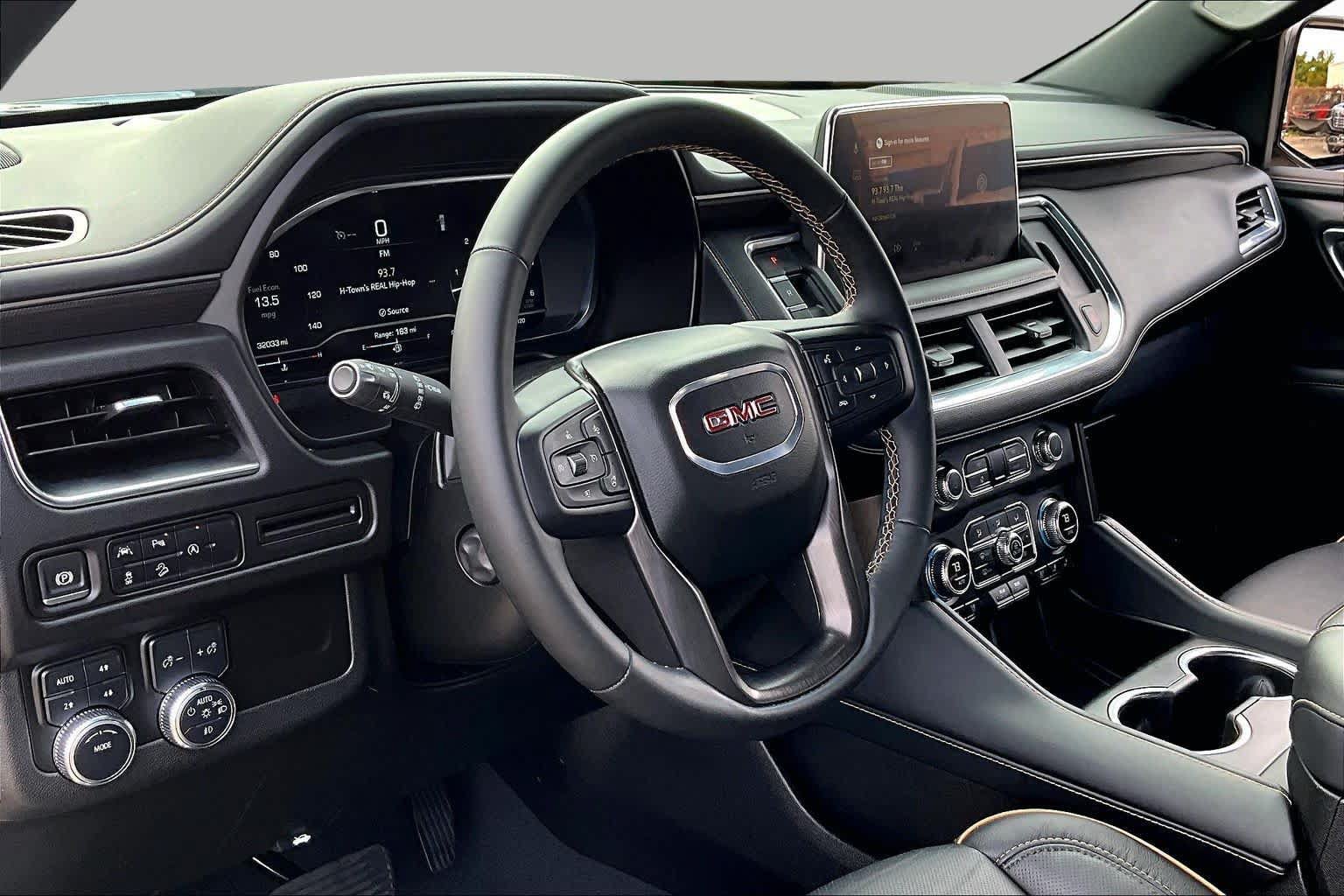 Used 2024 GMC Yukon AT4 AWD/4WD image 18