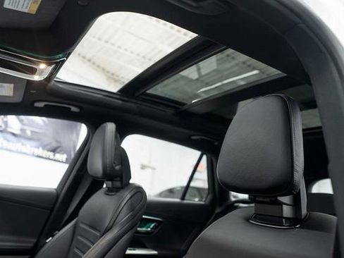 Used 2025 Mercedes-Benz GLC 43 AMG 4MATIC image 9