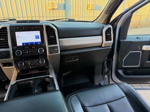 Used 2021 Ford F350 Lariat image 33