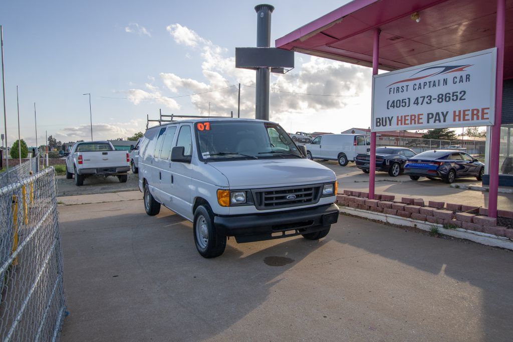 Used 2006 Ford E-150 and Econoline 150 RWD image 1