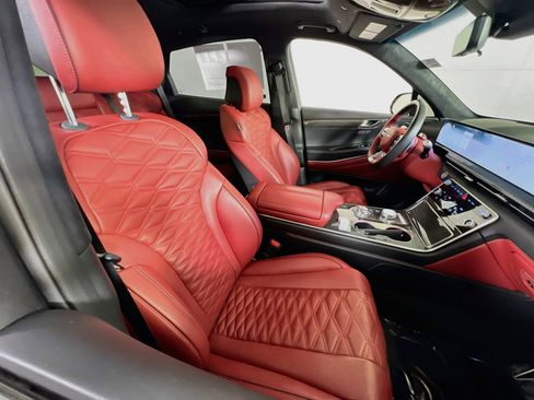 Used 2025 Genesis GV80 3.5T e-SC AWD/4WD image 28