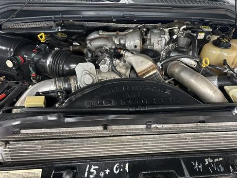 Used 2010 Ford F250 Lariat image 33
