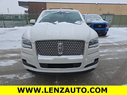 Used 2024 Lincoln Navigator Reserve w/ Equipment Group 201A image 2