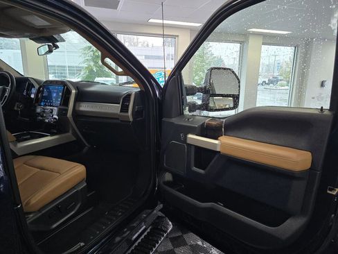 Used 2022 Ford F250 Lariat AWD/4WD image 37