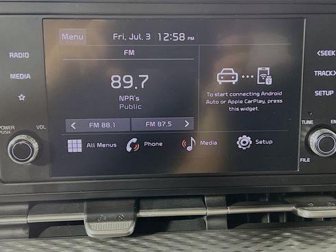 Used 2024 Kia Carnival LX FWD image 27