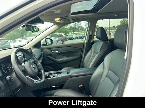 Used 2023 Nissan Rogue SV w/ SV Premium B Package FWD image 14