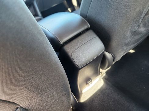 Used 2017 Chevrolet Cruze LT image 11