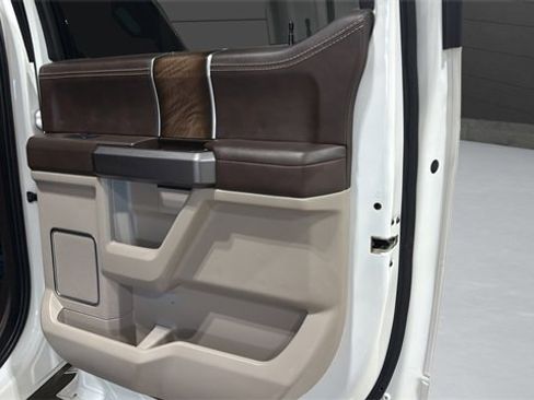 Used 2020 Ford F150 Limited image 30