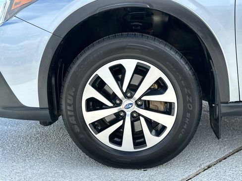 Certified 2022 Subaru Outback Premium image 21