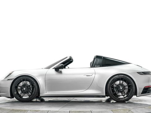 Used 2022 Porsche 911 Targa 4 GTS AWD/4WD image 6