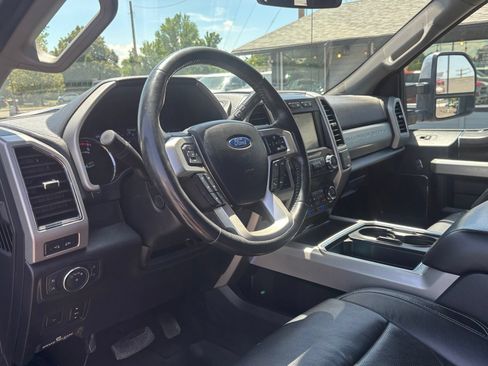 Used 2020 Ford F350 Lariat w/ Lariat Ultimate Package AWD/4WD image 15