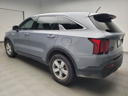 Used 2021 Kia Sorento LX FWD image 3