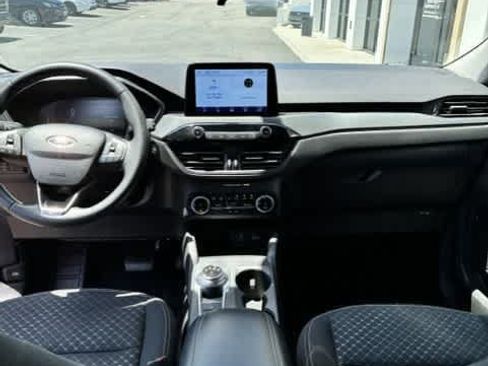 Used 2023 Ford Escape Active FWD image 6