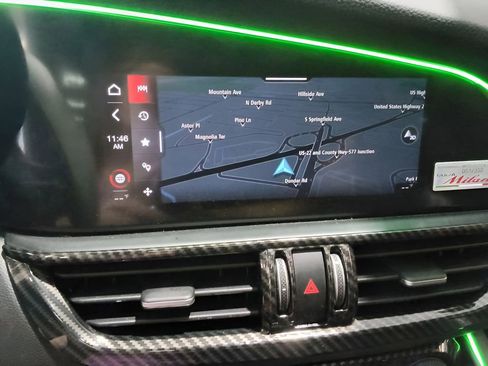 Used 2022 Alfa Romeo Giulia Ti AWD/4WD image 29