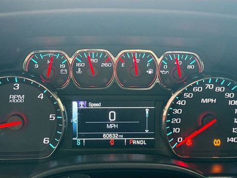 Used 2018 Chevrolet Silverado 1500 LT w/ All Star Edition image 13