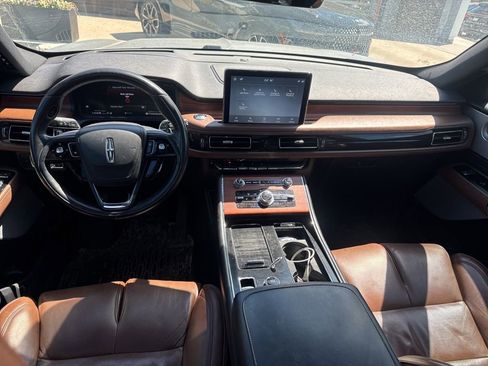 Used 2020 Lincoln Aviator Reserve w/ Equipment Group 202A AWD/4WD image 9