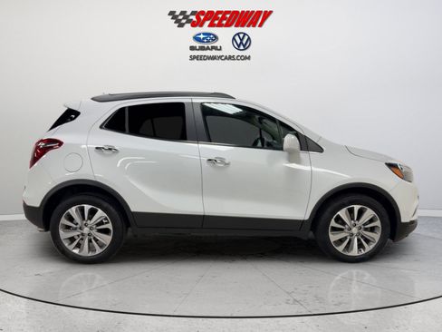 Used 2020 Buick Encore Preferred FWD image 4