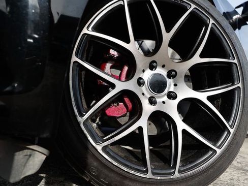 Used 2017 INFINITI Q50 Signature Edition w/ All Weather Package (L93) image 37