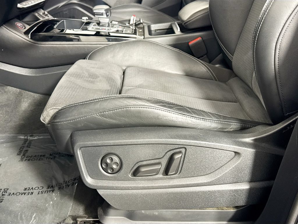 Used 2022 Audi SQ5 Premium Plus w/ Premium Plus Package AWD/4WD image 25