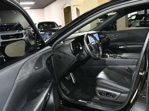 Used 2024 Lexus RX 500h F Sport w/ Convenience Package image 45