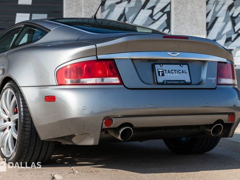 Used 2005 Aston Martin Vanquish S image 12