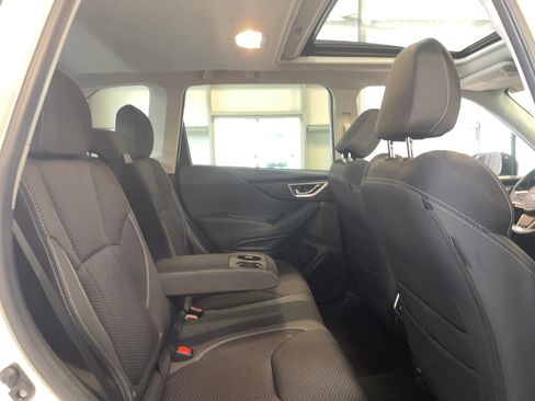 Used 2020 Subaru Forester Premium AWD/4WD image 21