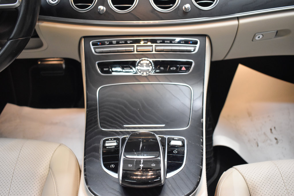 Used 2019 Mercedes-Benz E 300 4MATIC image 26
