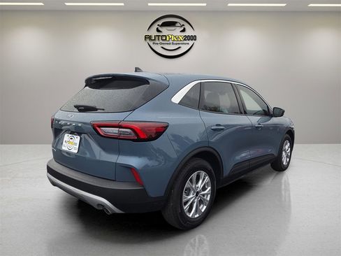 Used 2024 Ford Escape Active image 7
