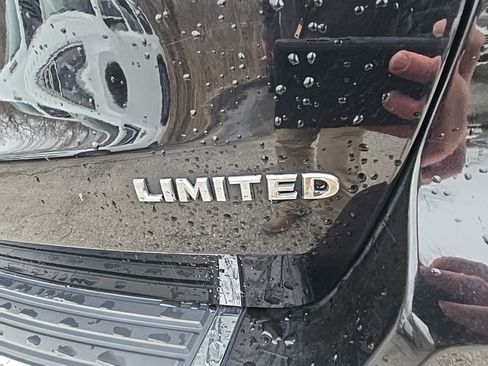 Used 2018 Jeep Grand Cherokee Limited image 14